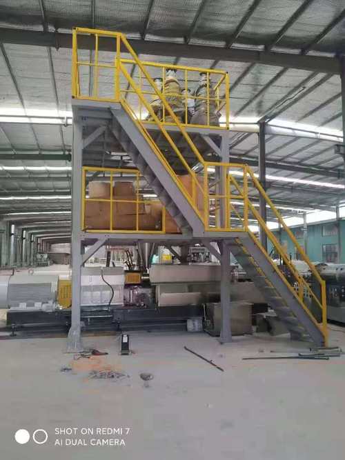 The XPS extruded polystyrene board equipment we produced is operating in Iraq.