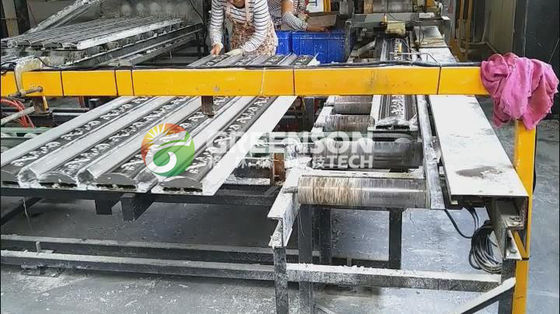 Good price 2000 Pcs Capacity Gypsum Cornice Machine High Performance online