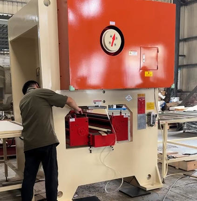 Hydraulic Press Pneumatic Fully Automatic Eyelet Punching Machine Eyelet And Grommet Machine